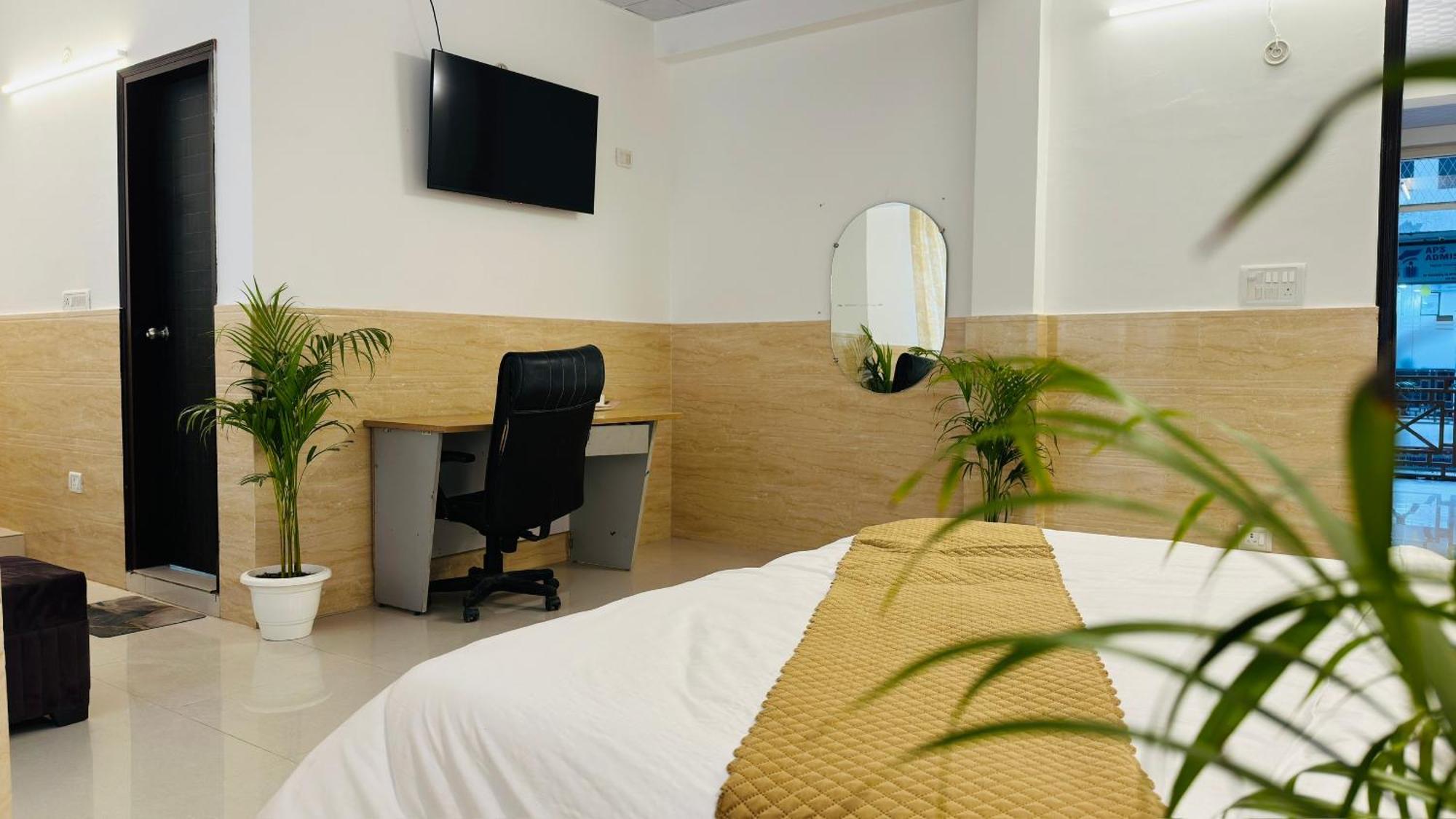 Hotel Relax In - Noida Sector 18 Eksteriør billede